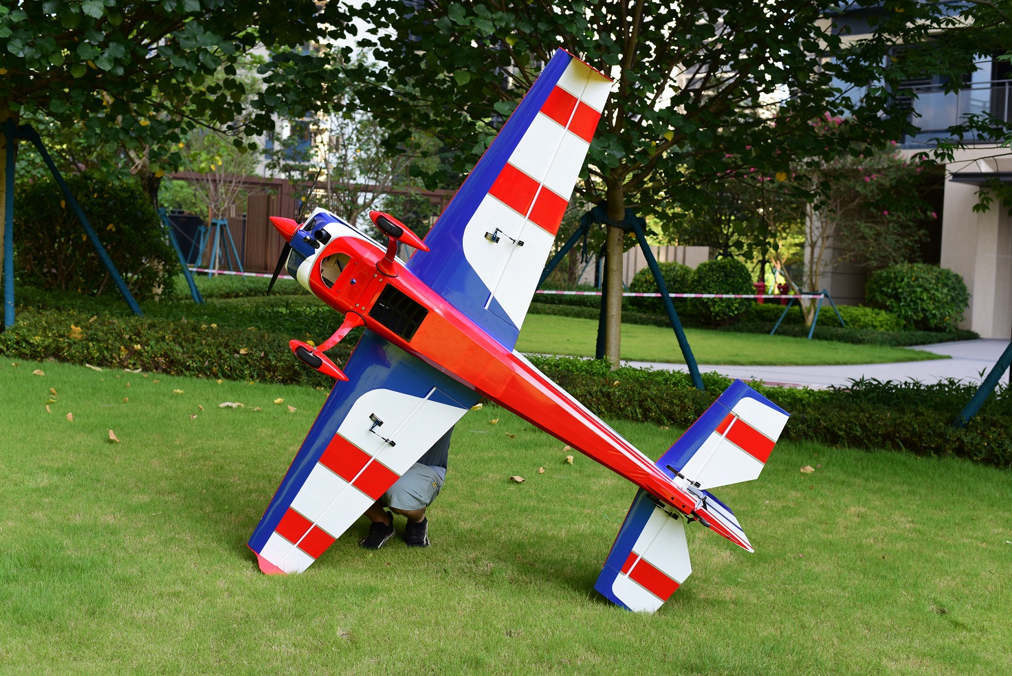 Extra NG - 91 V1 - weiß/rot/blau - A