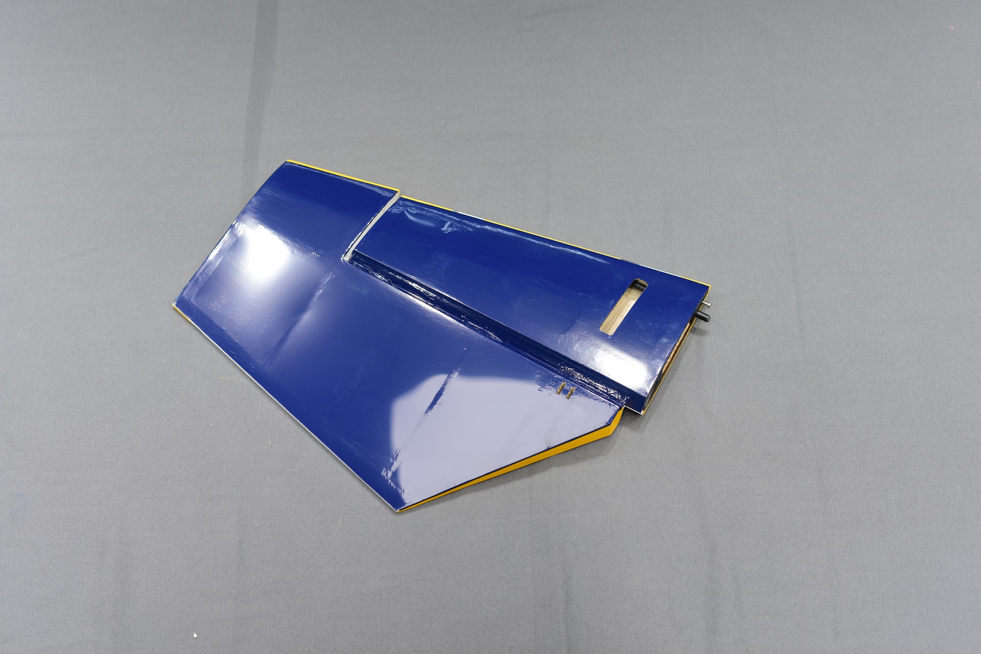 Laser 260 - 74 - V4 - gelb/weiß/blau - D