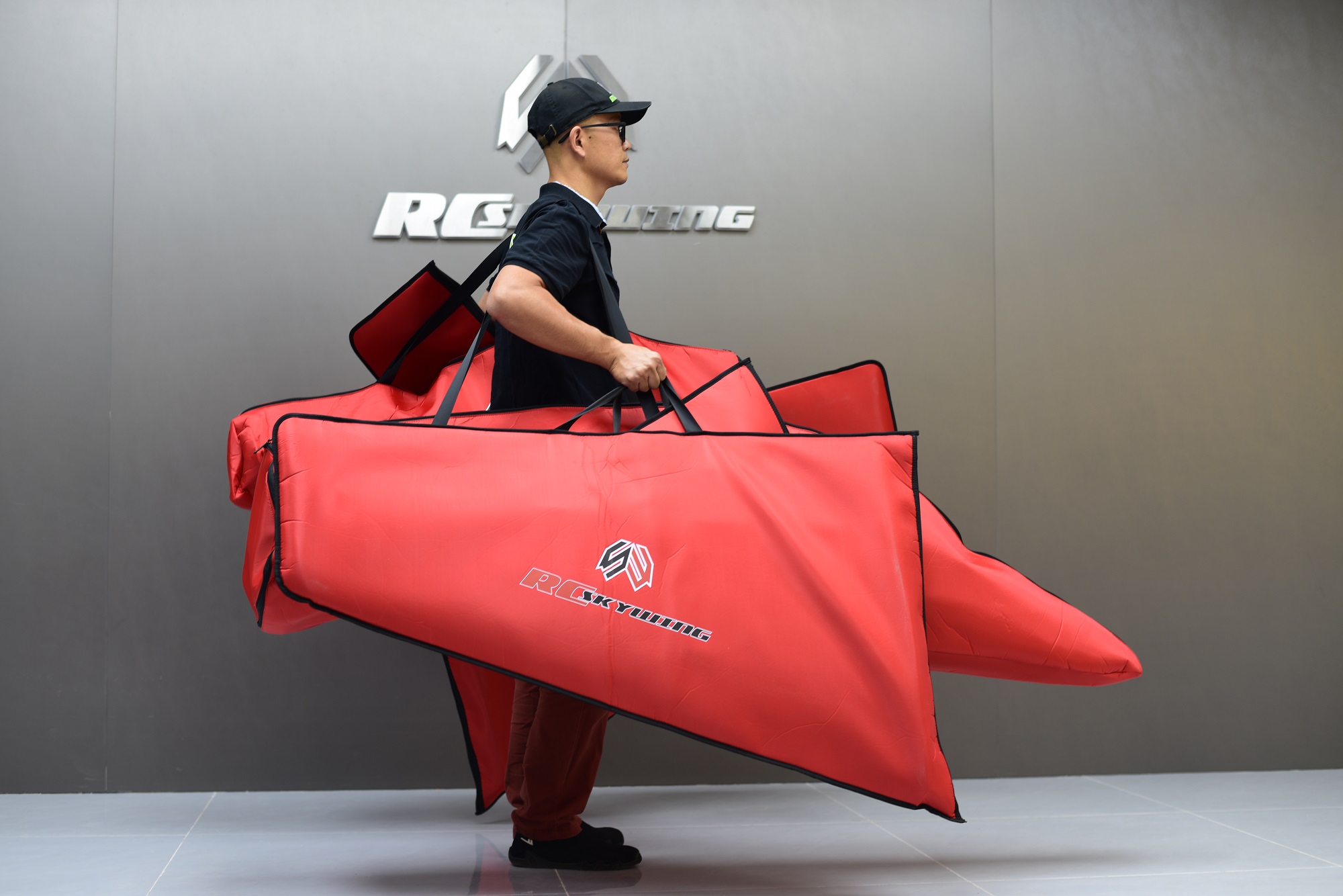 Falcon 110 - rot/schwarz/grau/weiß - A