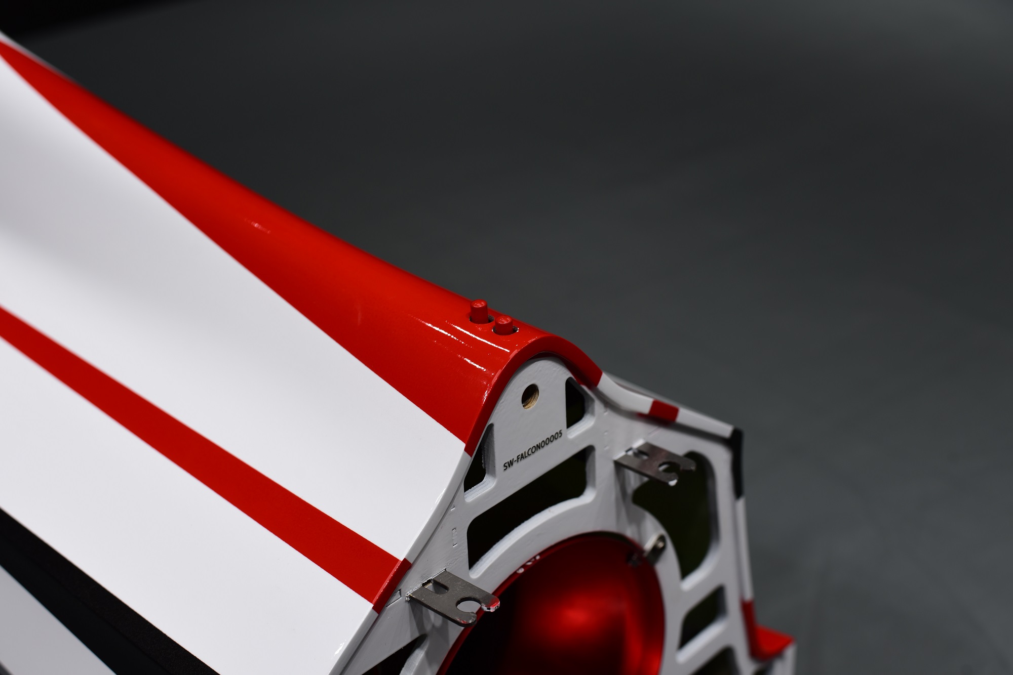 Falcon 110 - rot/schwarz/grau/weiß - A