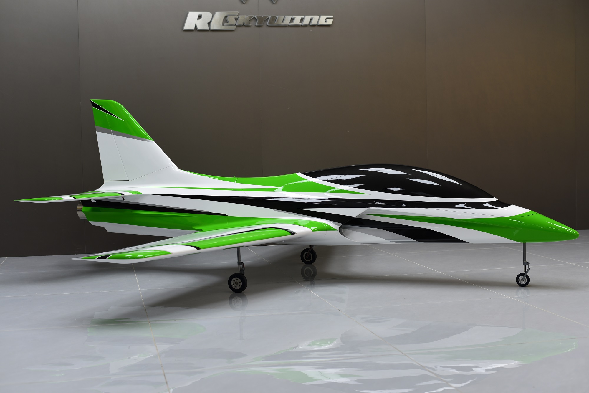 Falcon 110 - grün/schwarz/grau/weiß - B
