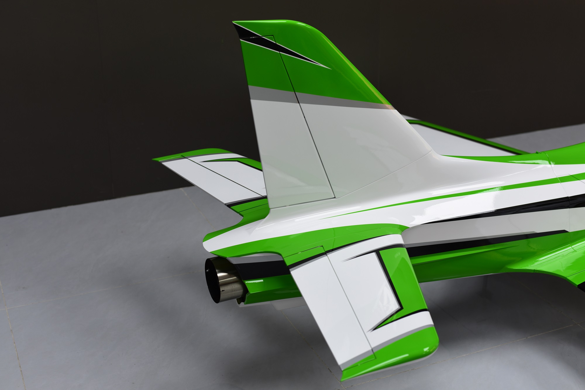 Falcon 110 - grün/schwarz/grau/weiß - B