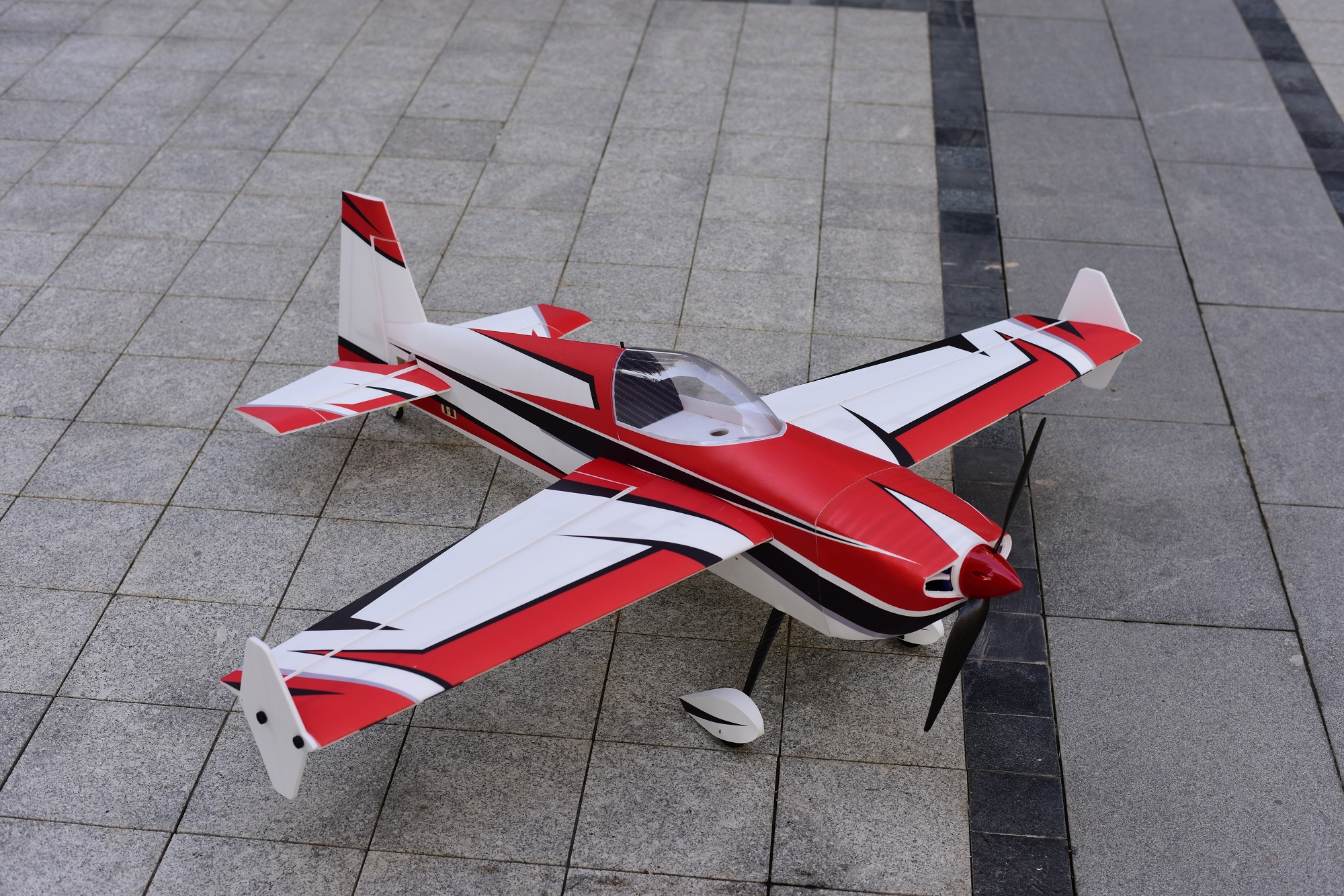 LASER 260 - 48 V2 - PP - rot/weiß/schwarz - C