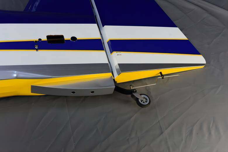 Yak 54 - 104 V1 - weiß/blau - A