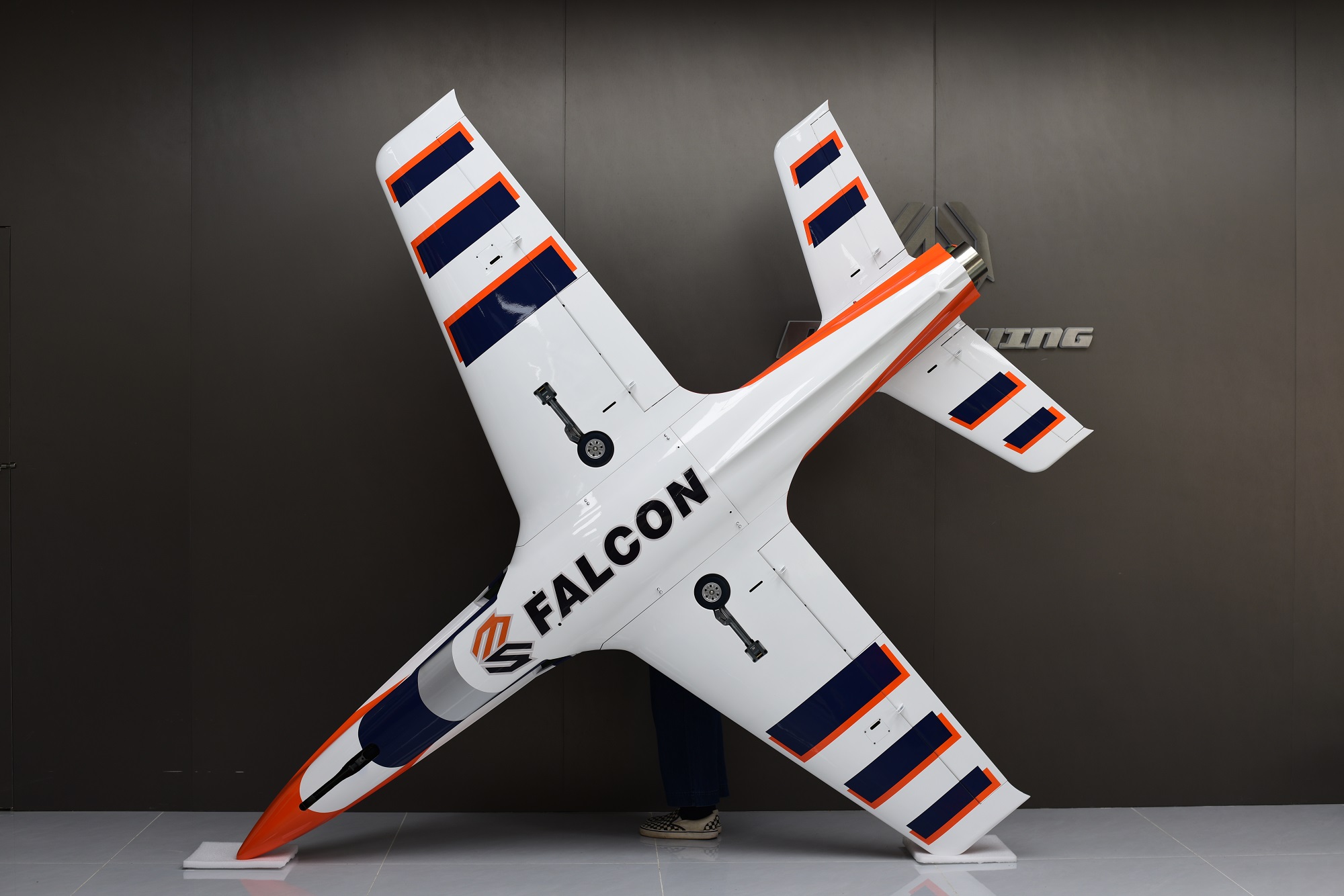Falcon 110 - orange/schwarz/blau/weiß - C