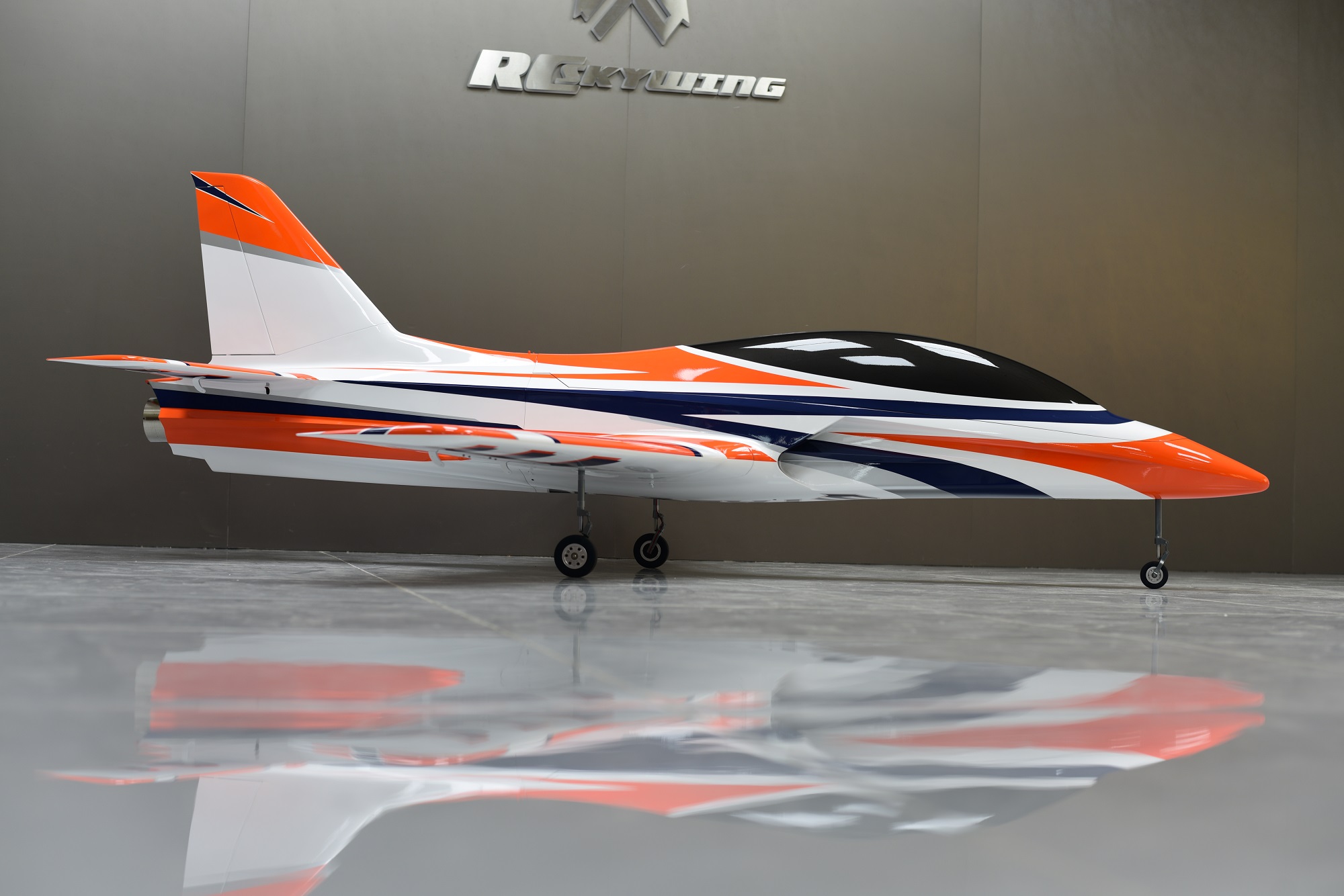 Falcon 110 - orange/schwarz/blau/weiß - C