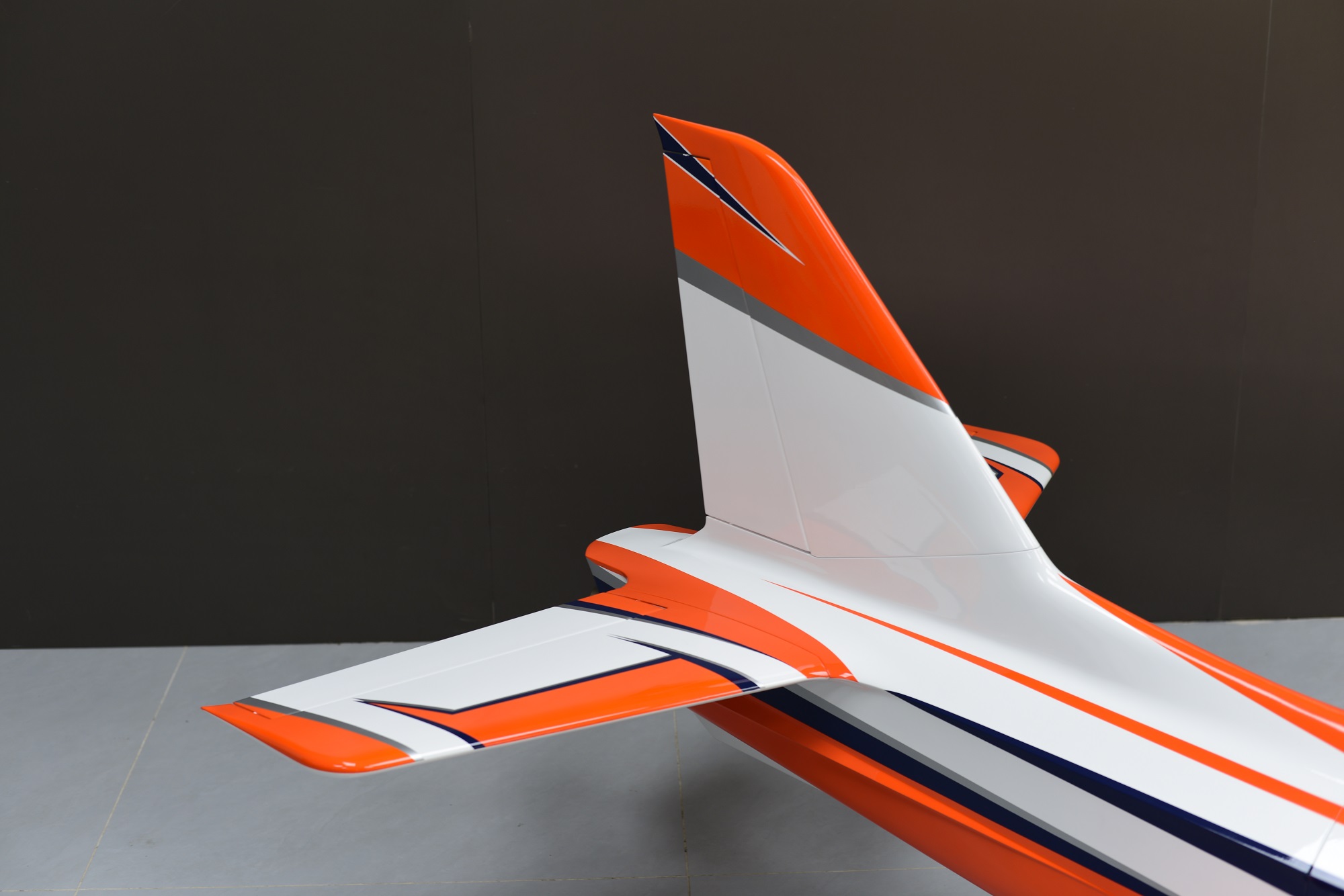 Falcon 110 - orange/schwarz/blau/weiß - C