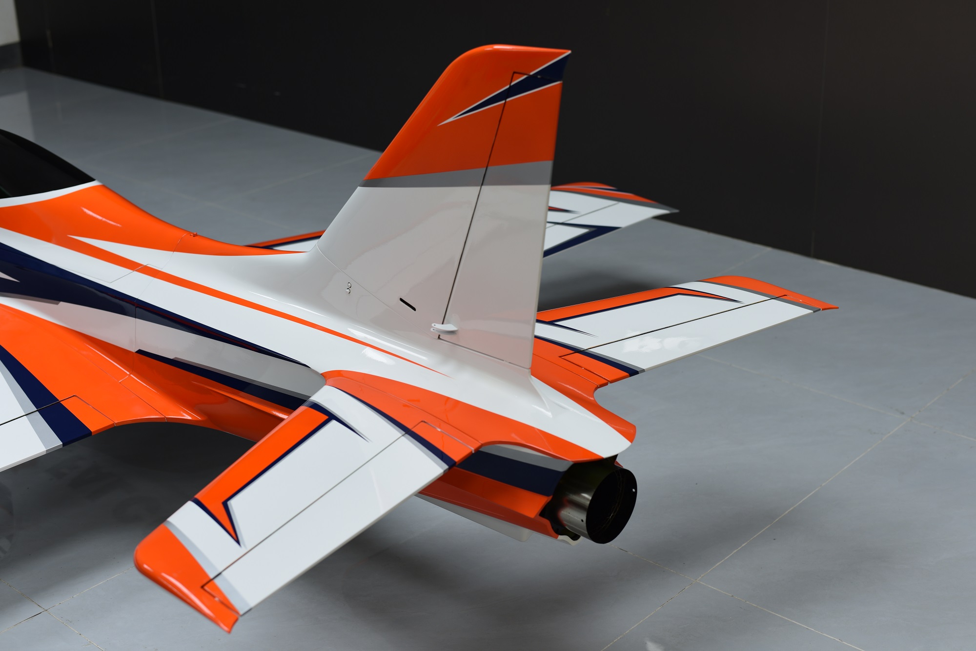 Falcon 110 - orange/schwarz/blau/weiß - C